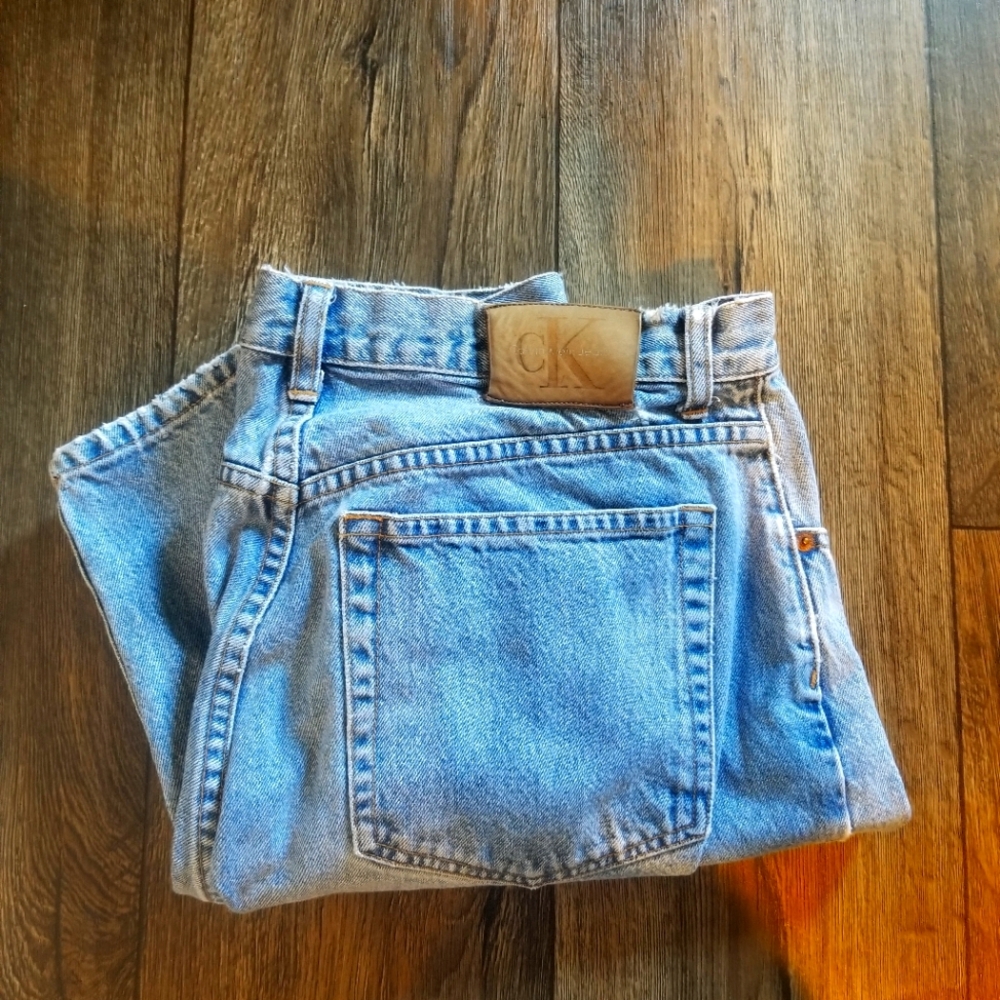 Vintage 90s Calvin Klein Womans Relaxed Fit Jeans in Light Blue